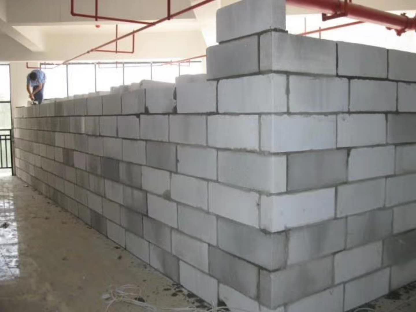 潍城蒸压加气混凝土砌块承重墙静力和抗震性能的研究